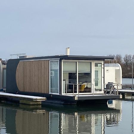 Houseboat Trinidad Hotel Maastricht Luaran gambar